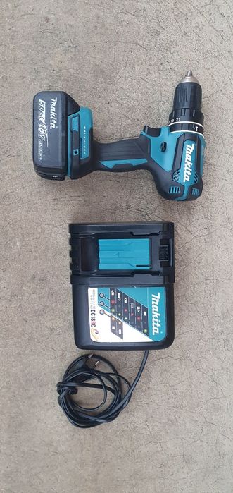 Masina de înșurubat Makita