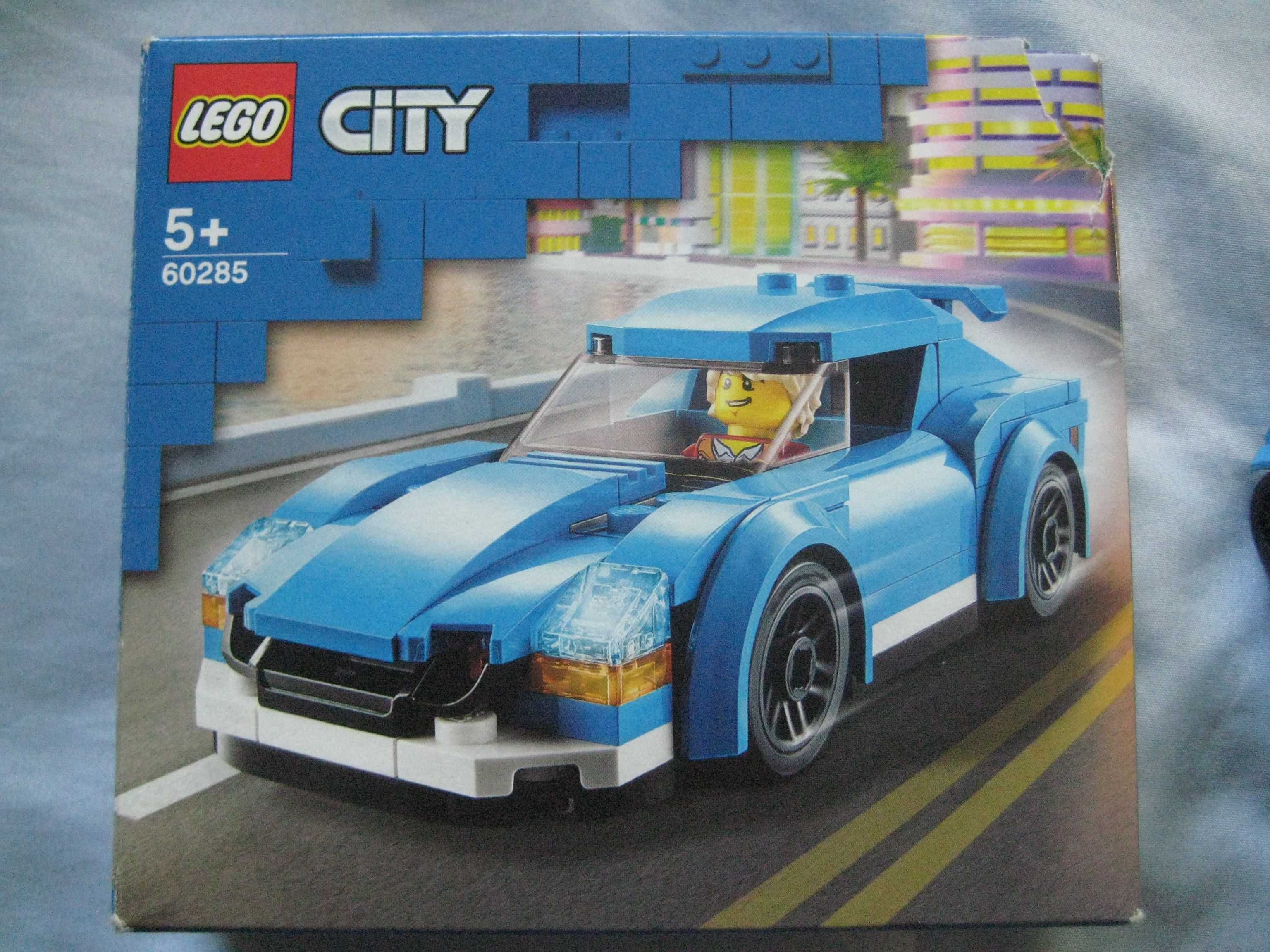 Продавам сет LEGO CITY Състезателна кола