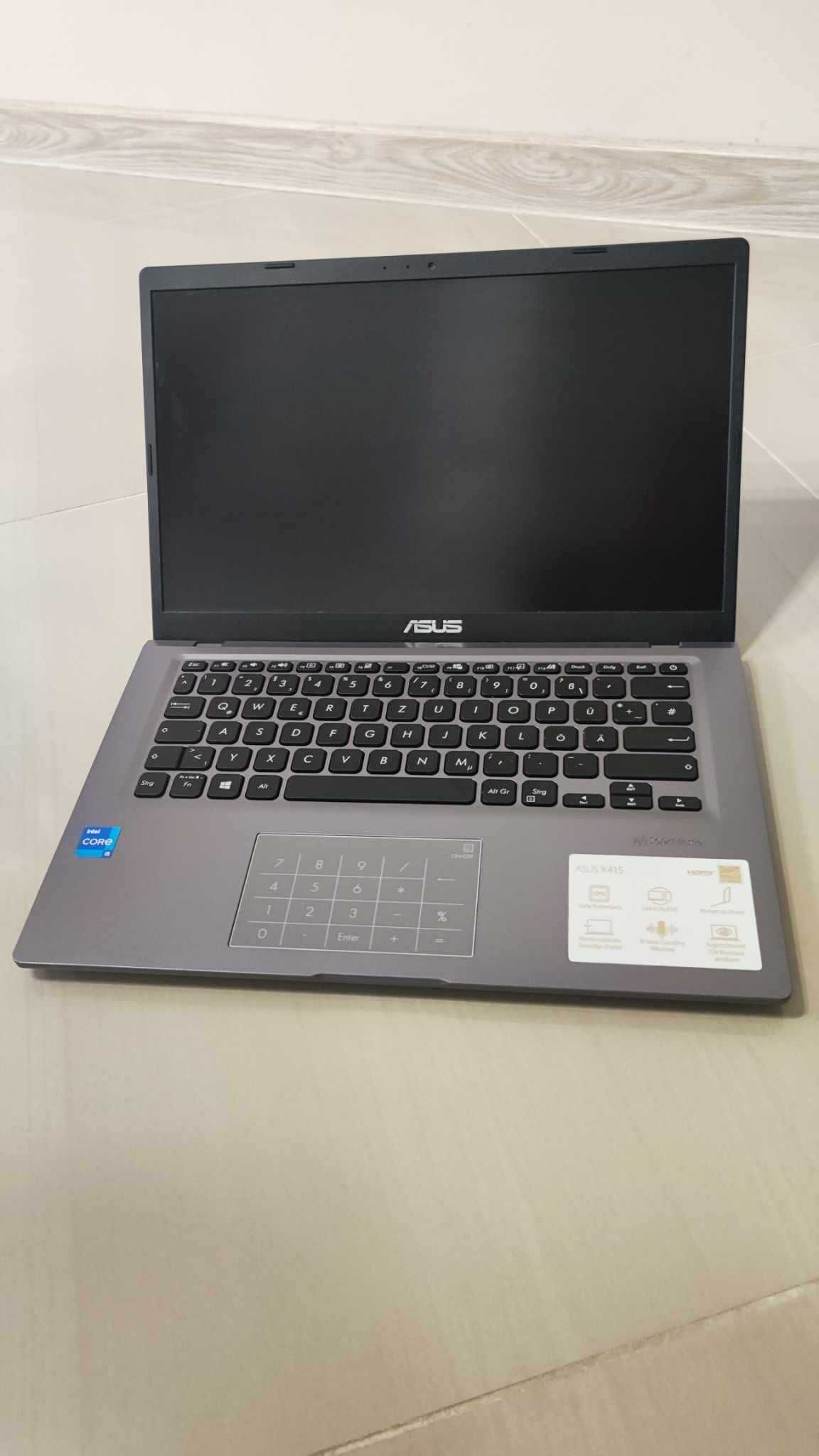 Лаптоп ASUS VivoBook 14 i5-1135g7 20gb ram 512nvme