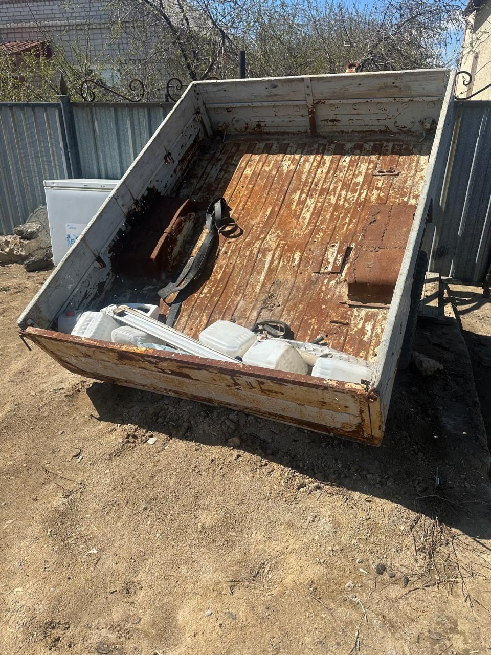 Продам прицеп срочна