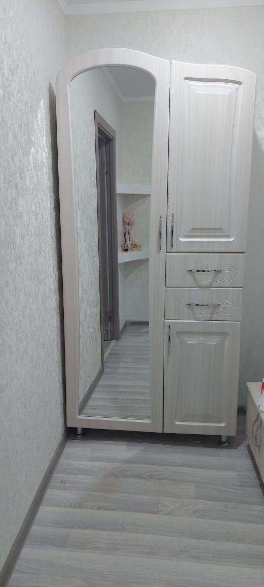 Продам Прихожка шкаф