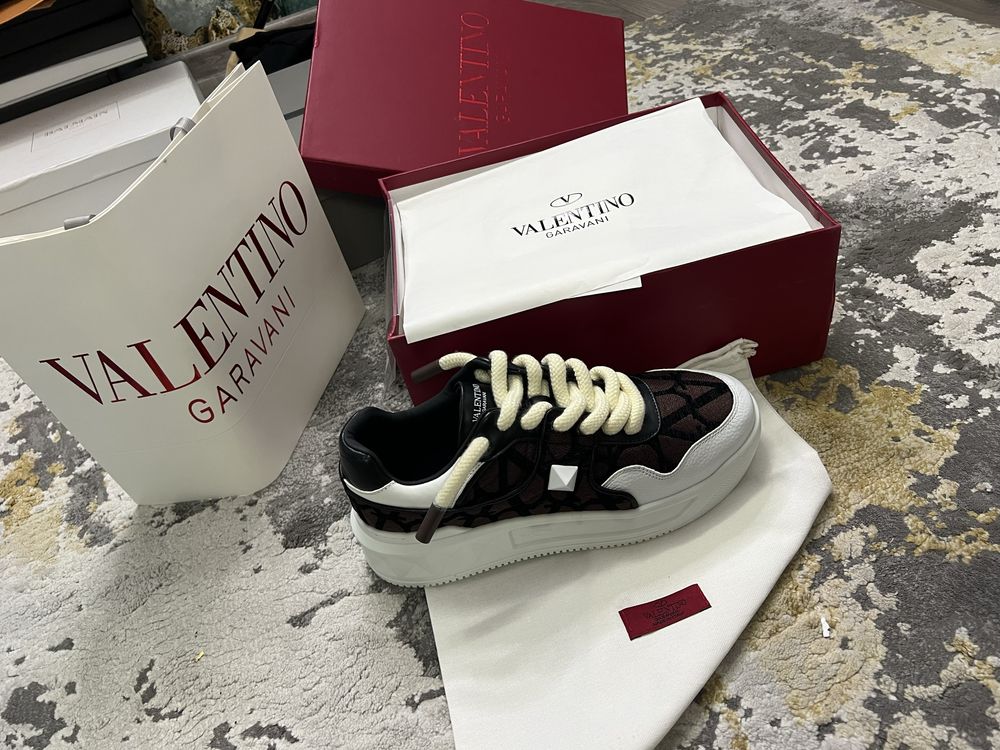 Adidasi Valentino -poze REALE nu copiate -Calitate superioara!