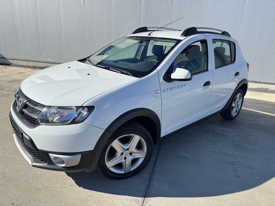 Vand Dacia Sandero Stepway 2014 Benzina 0.9 90 CP -  143000 km
