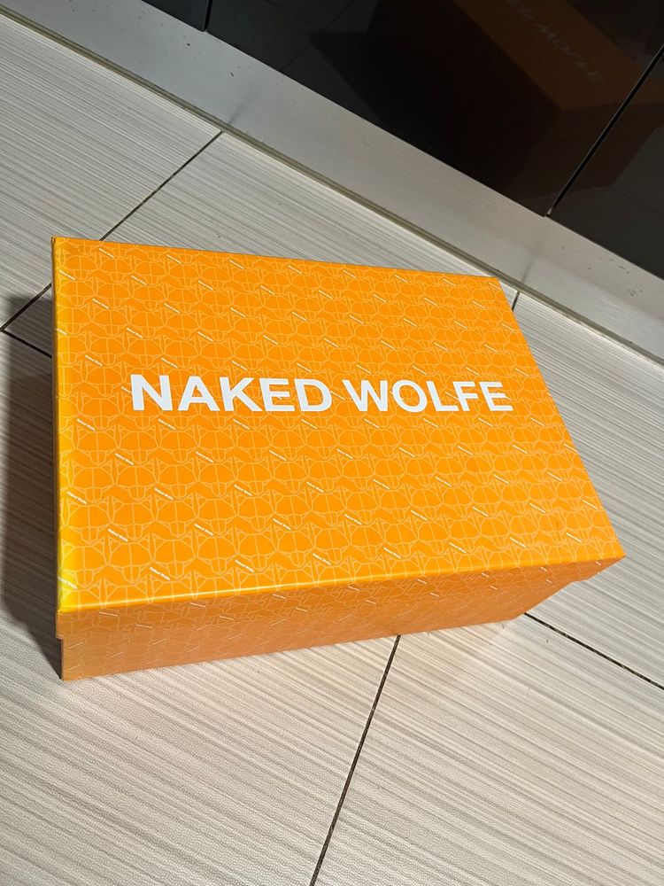 Adidasi naked wolfe