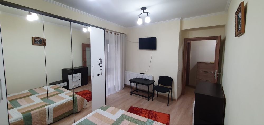 Închiriez apartament 1 cameră zona Palas