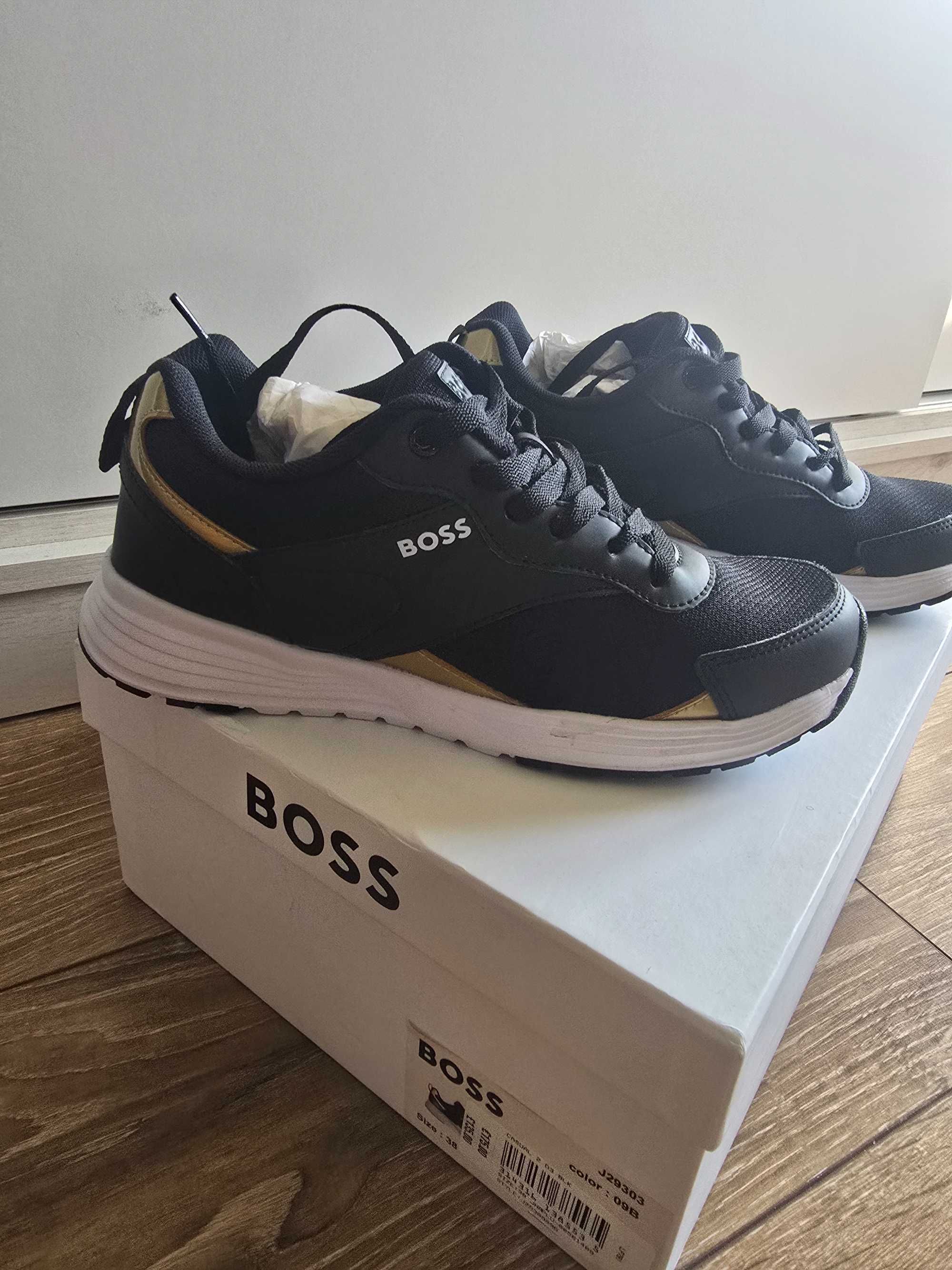 Оригинални маратонки Boss