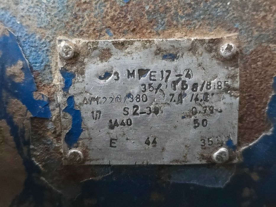 Motor electric trifazic biaxial, 1,7 kW, 1440rpm, 29 kg, cu fulie