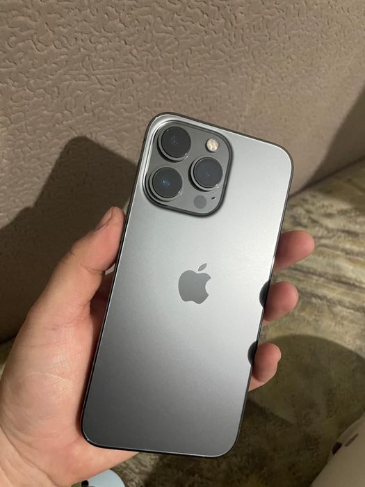 Продам айфон 13 про