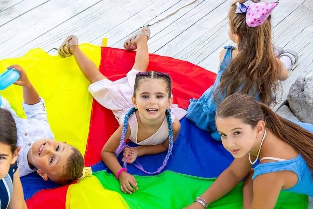 Организиране на детски игри за рожден ден, завършване, детска градина