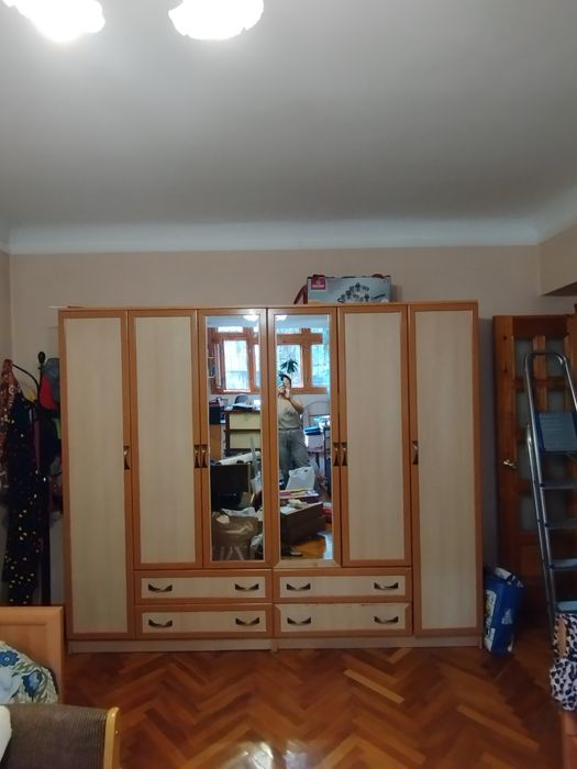 Шкафы с зеркалами