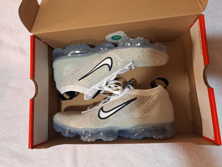 Чисто нови дамски маратонки NIKE VAPORMAX 2021 FK