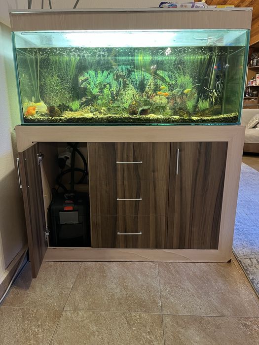Аквариум 200литра