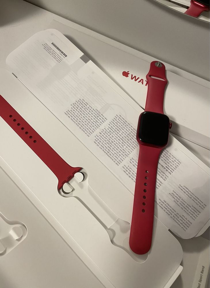 Apple watch 7 series 41mm red