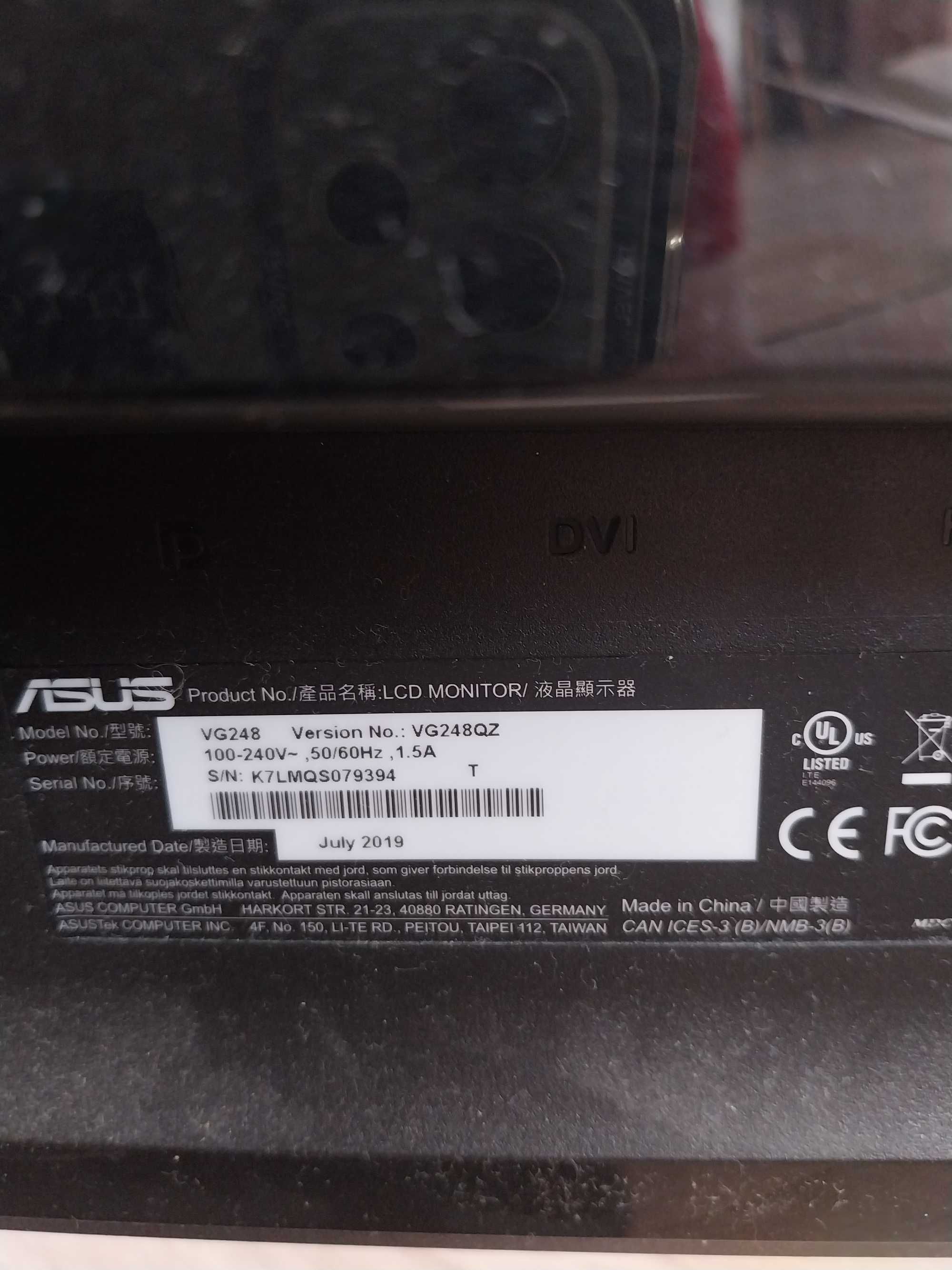 Продавам манитор Asus gaming