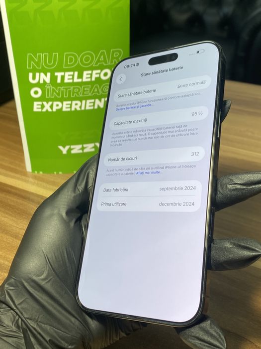 iPhone 16 Pro Max • 256 GB • Black Titanium