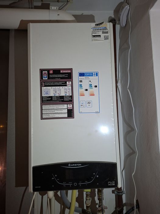 Centrala Ariston genius one defect