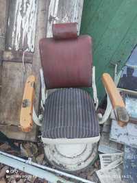 Стар бръснарски стол