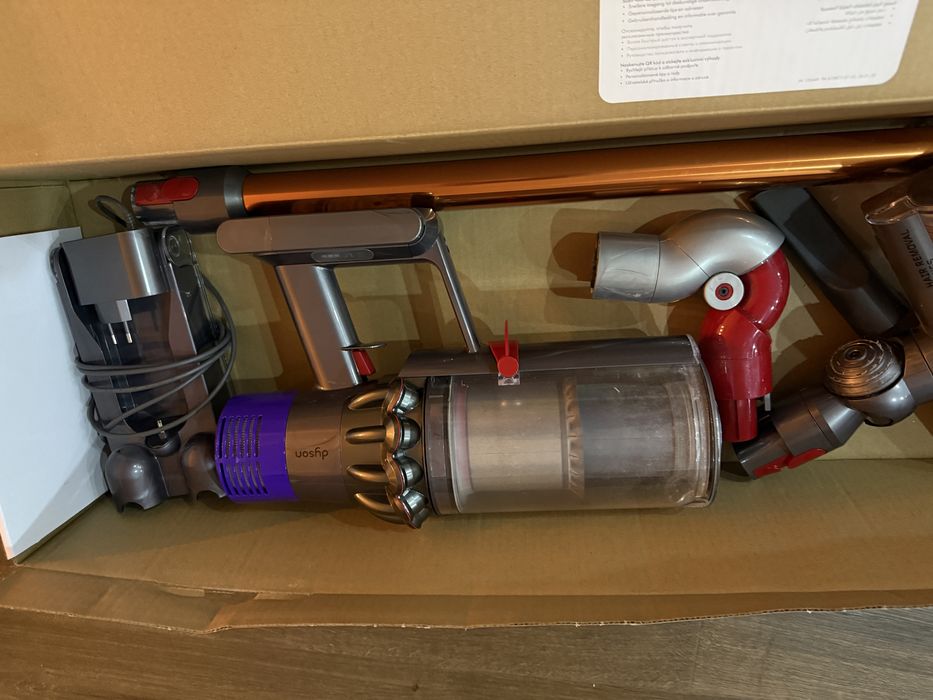 Vand Dyson v10 in perfecta stare