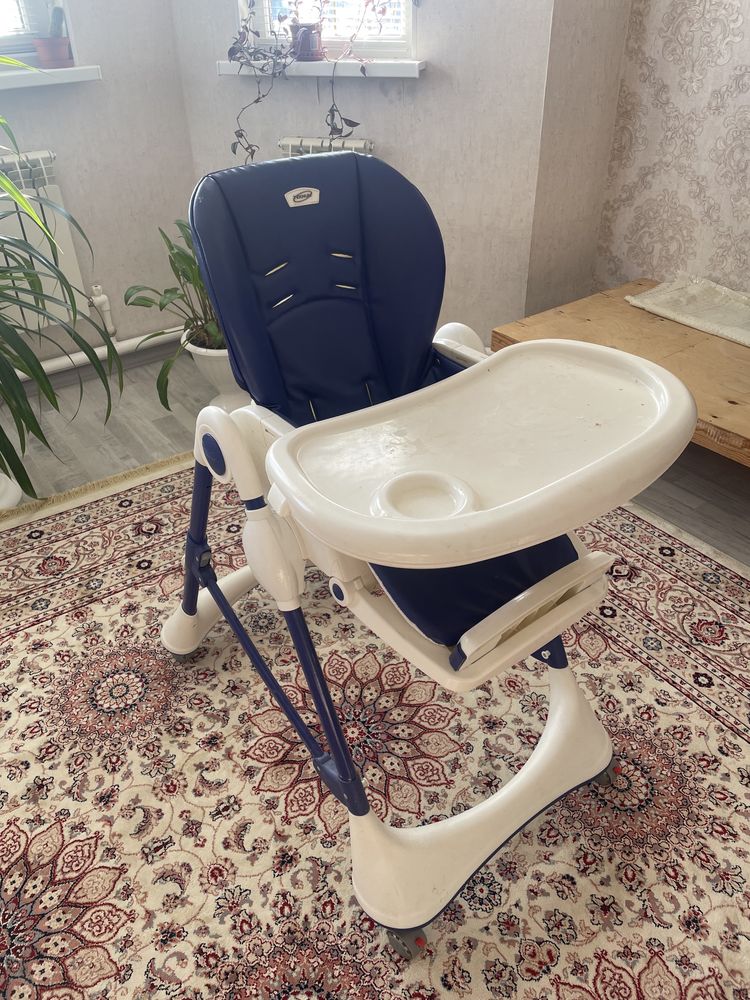 Продается детский стул