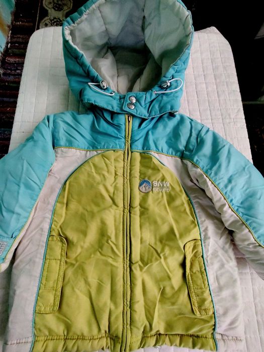 GEACĂ impermeabilă pentru sky,zăpadă,frig,de firmă SNOWBOARD.