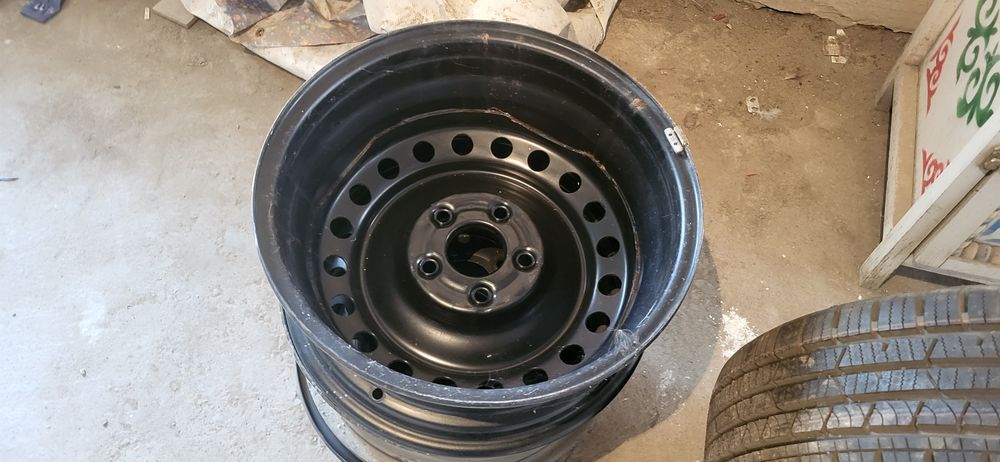 Новый ДИСКИ размер 16 ,оригинальный 5×114.3
Оригинальный диски nissan