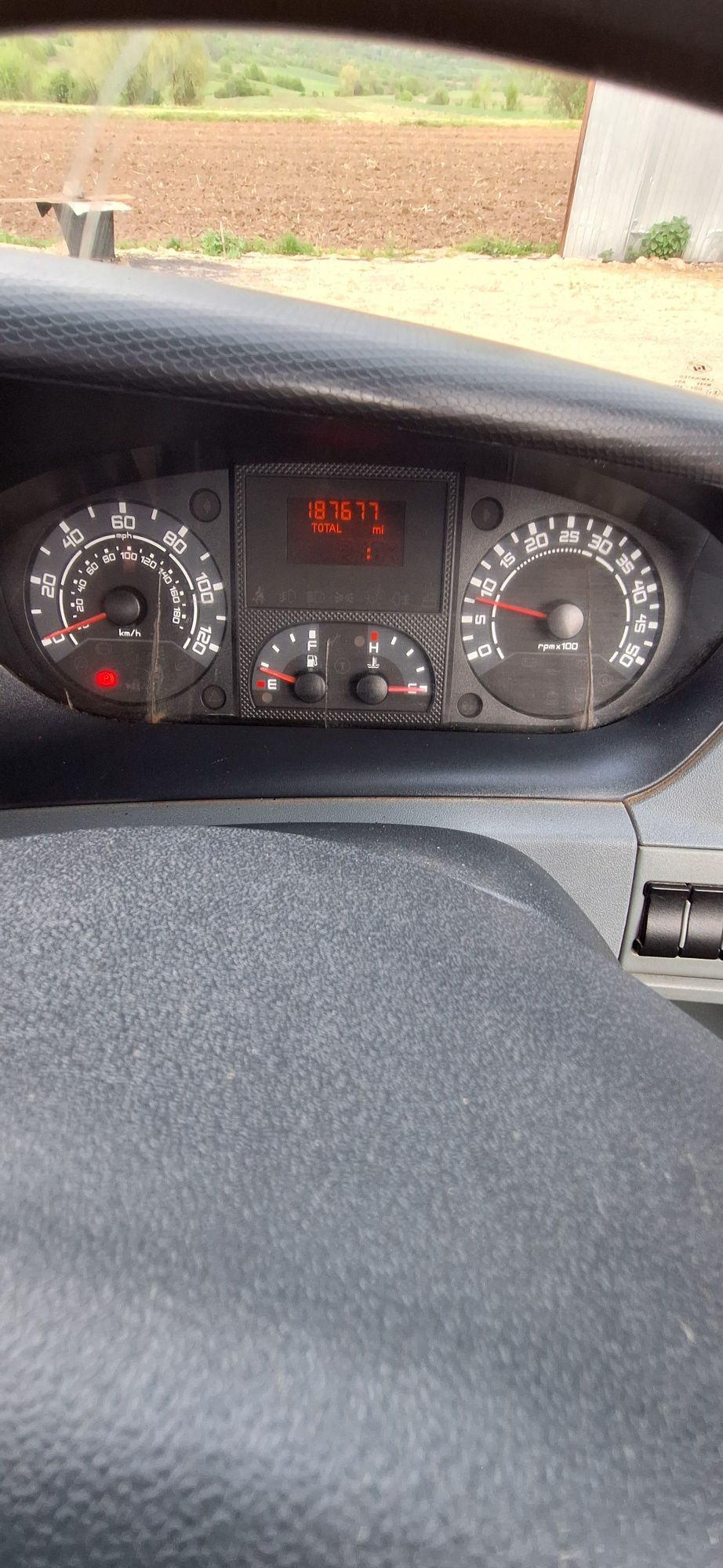 Iveco Daily 35C12 basculabil volan dreapta