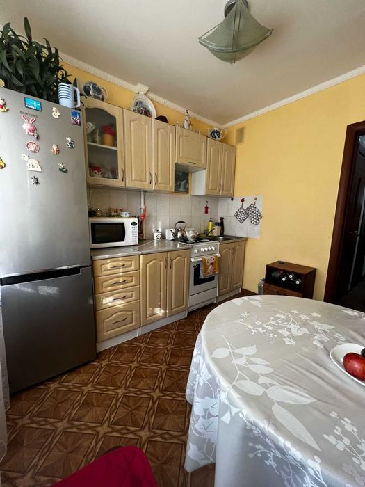 Продам 3 комнатную квартиру