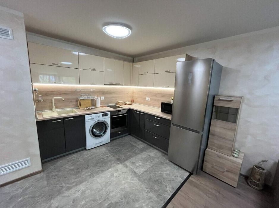 Дава се под наем Тристаен апартамент в София, Банишора - 50 кв.м за 750 € - Снимка #7