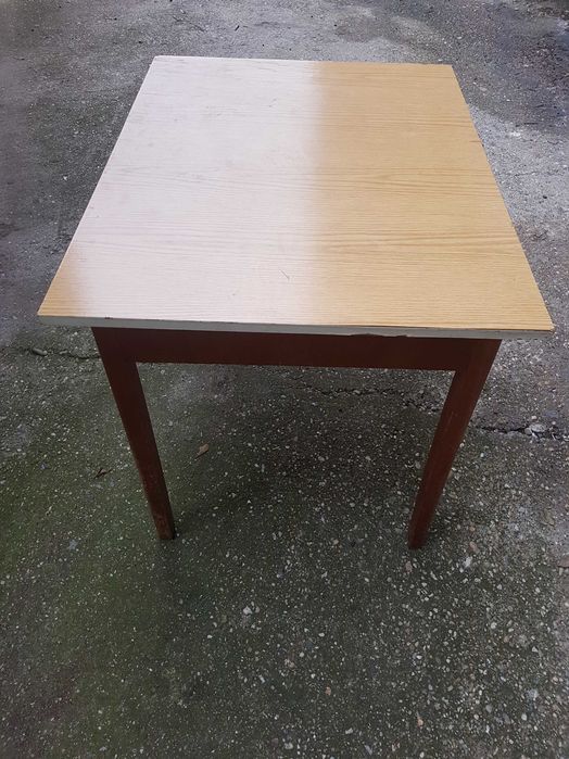 Маса разтегателна