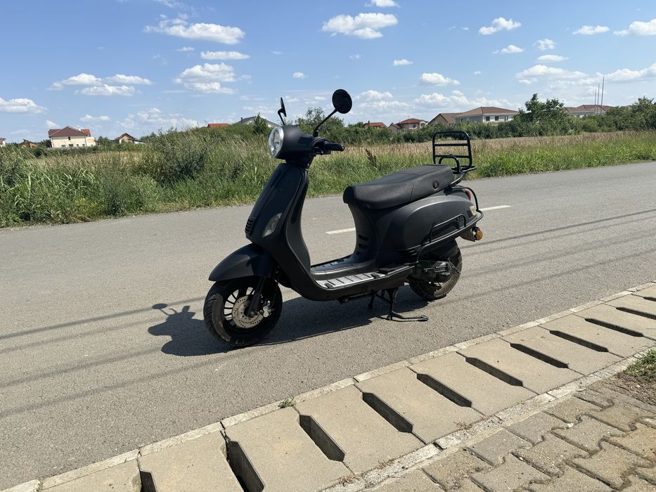 Vand scuter 49 cc Agm