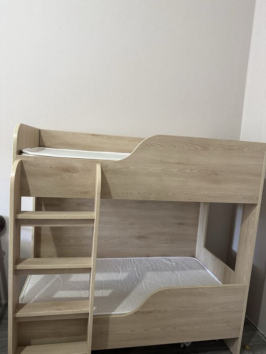 Двухъярусная кровать детский