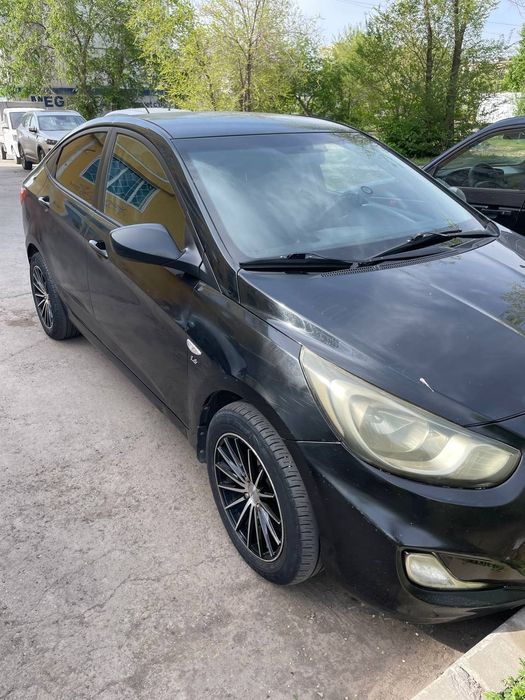 Продам  Hyundai  accent 2014