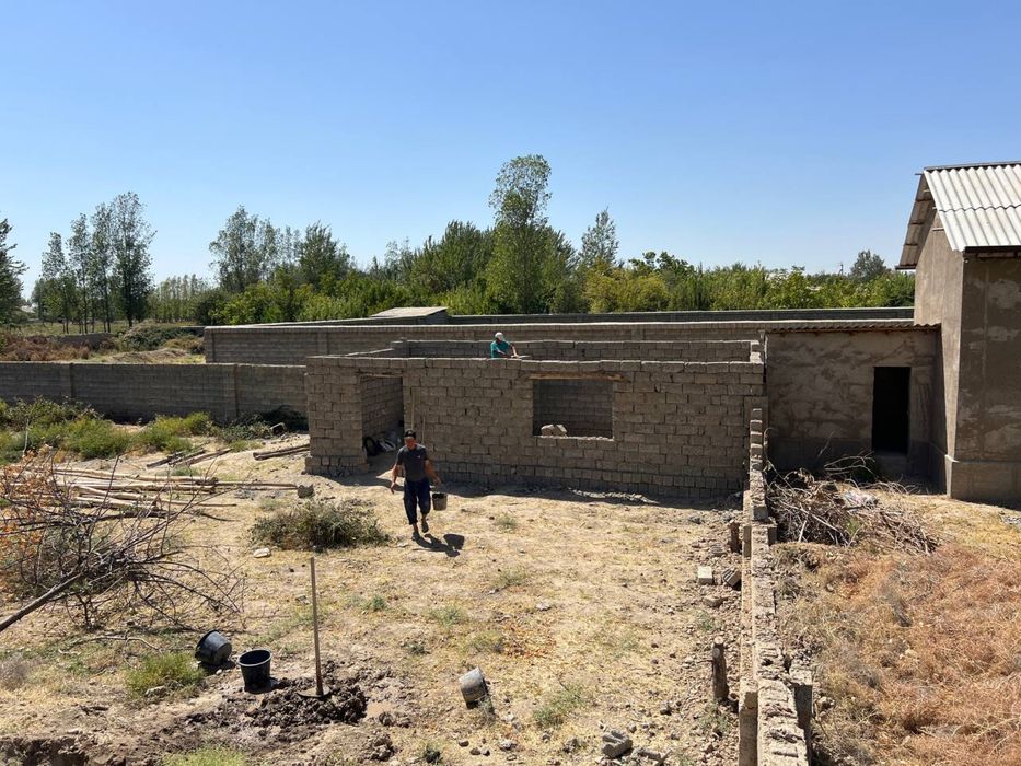 Uchastka sotiladi 6-maktab yonida