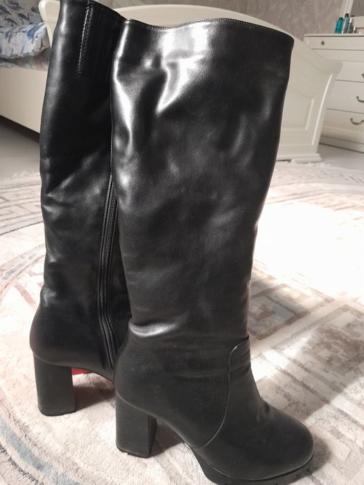 Женские зимние сапоги