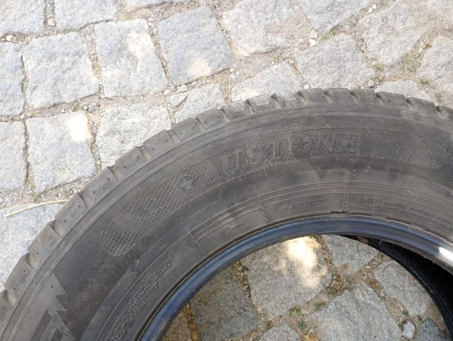 2 бр гуми употребявани 215/75 R16 C -Austone за бус
