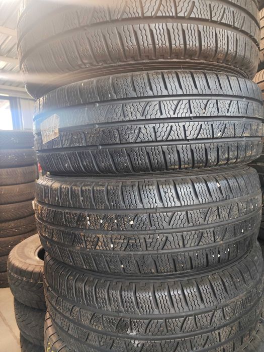 4бр.зимни гуми 215/65/16C Pirelli