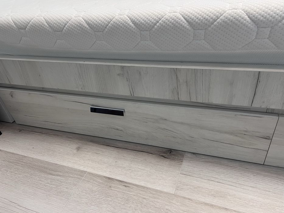 Pat + Saltea + noptiere