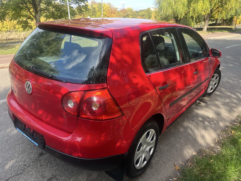 Vand golf 5 din 2006, motor 1.4 Mpi