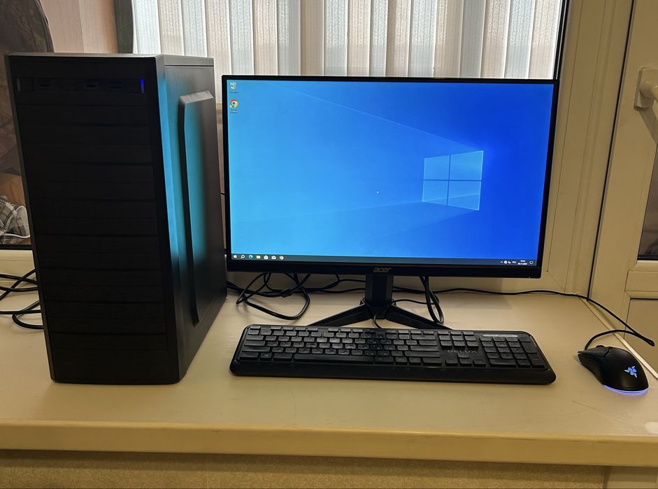 Компьютер с монитором