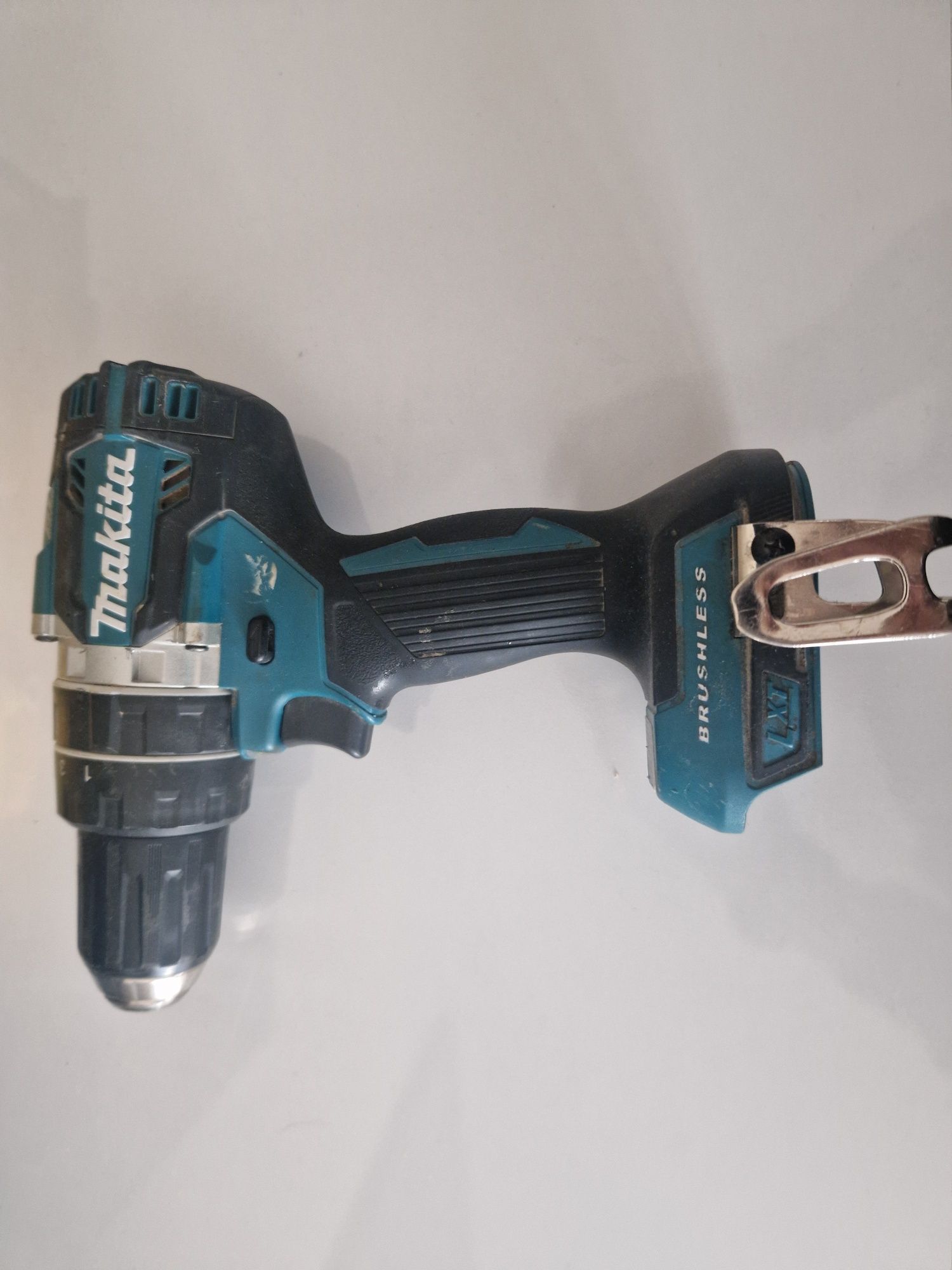 Макита 18v Комбиниран винтоверт