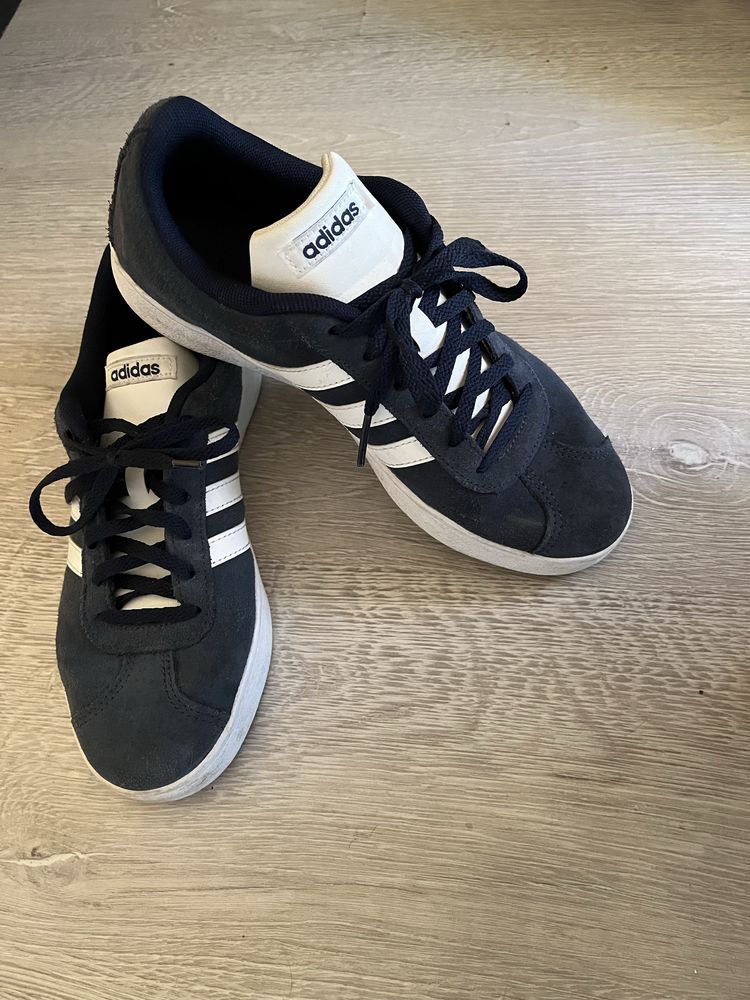 Маратонки оригинални. Nike u Adidas