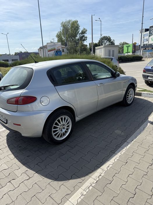 Alfa Romeo 147 хечбек