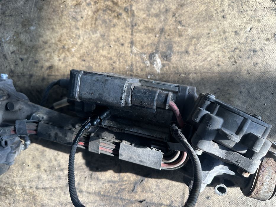 1К1 909 144 L , Рейка за Фолксваген Голф Плюс