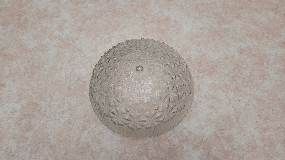 Продам стеклянный плафон