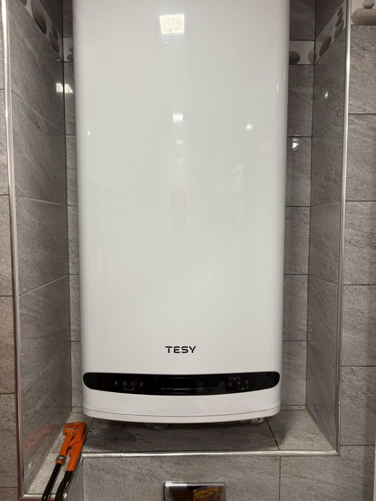 Бойлер TESY 65 литра 2200W
ЕWлектрически бойлери BelliSlimo
Електриче