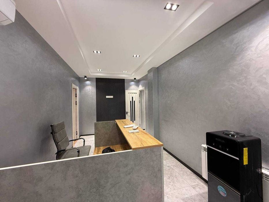 Срочна сдаю офис ! Рядом у Ойбек метро 827*