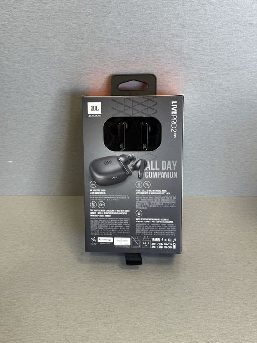 Продавам чисто нови слушалки JBL Live Pro 2