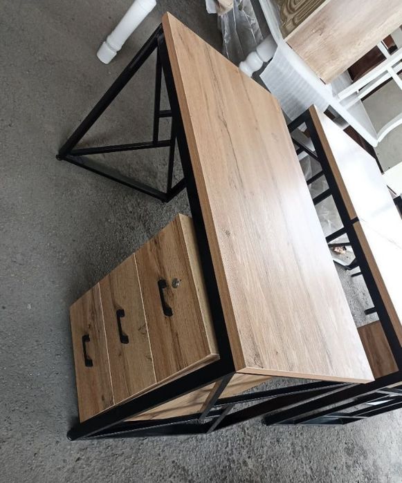 Стол лофт офис учун