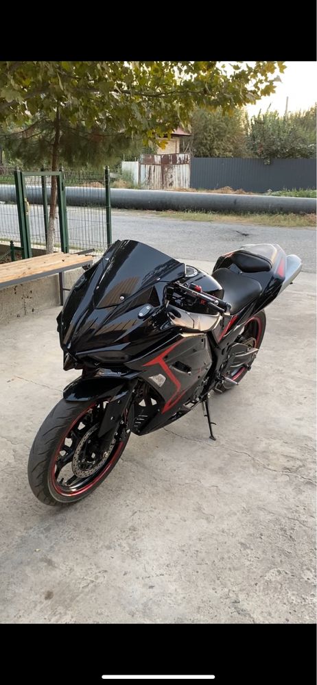 Srochna sotiladi Kawasaki