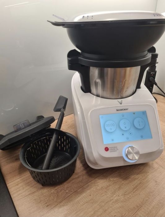 Robot de bucătărie Monsieur Cuisine Connect